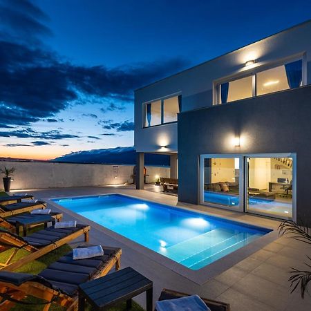 Luxury Villa Noemi Ražanac Exterior foto