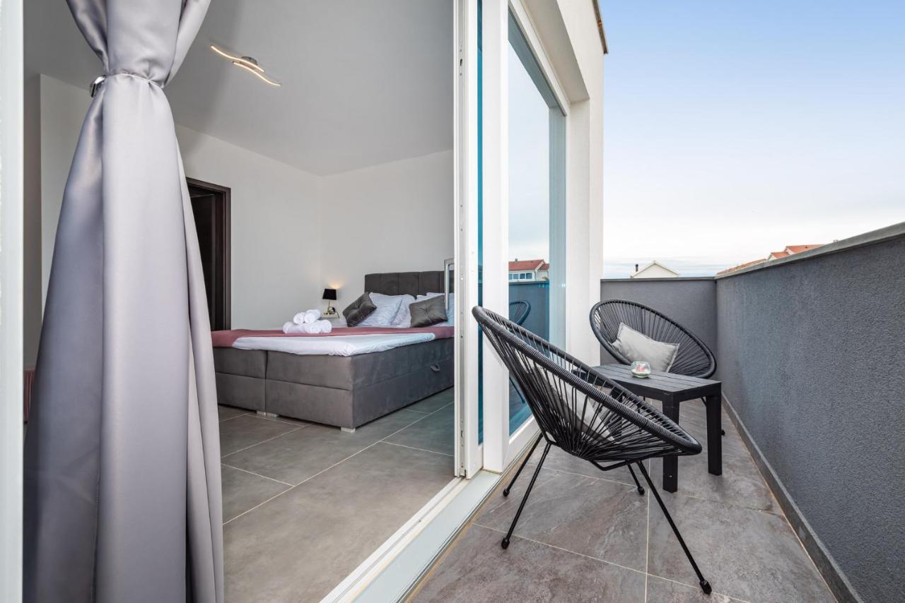 Luxury Villa Noemi Ražanac Exterior foto